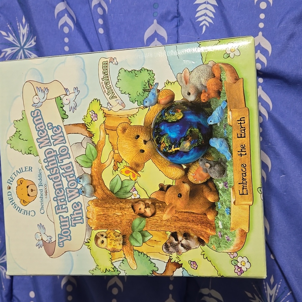 Cherished teddies